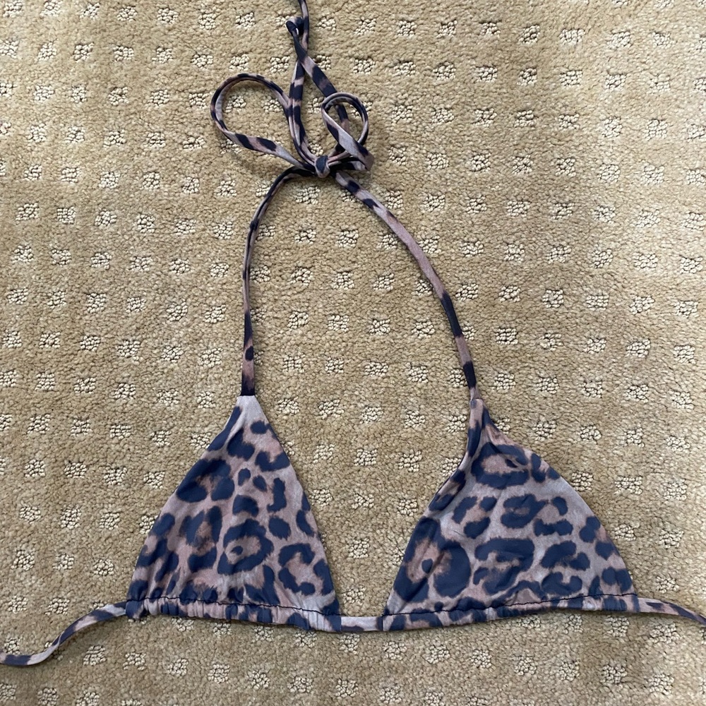 Frankie’s bikini leopard triangle top